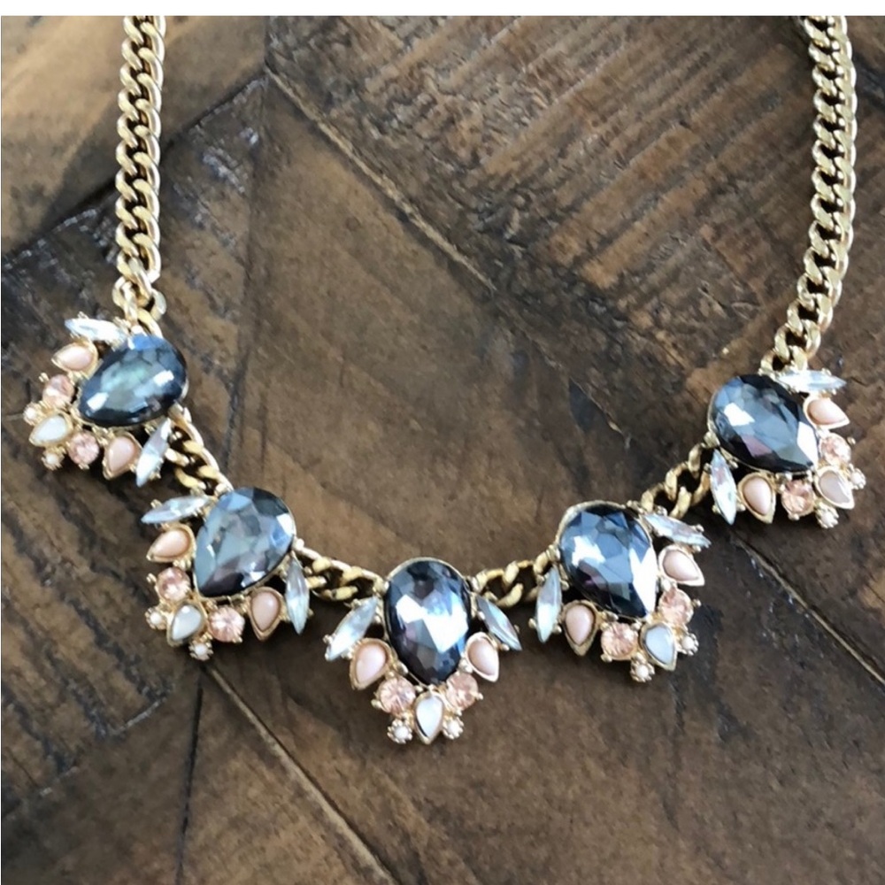 Express Statement Necklace - Picture 7 of 7